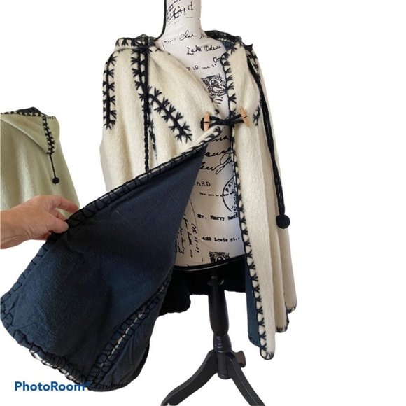 Vintage Boho Cape | White Black Embroidered Trim Warm Nordic Wool Hooded Poncho - Picture 3 of 9